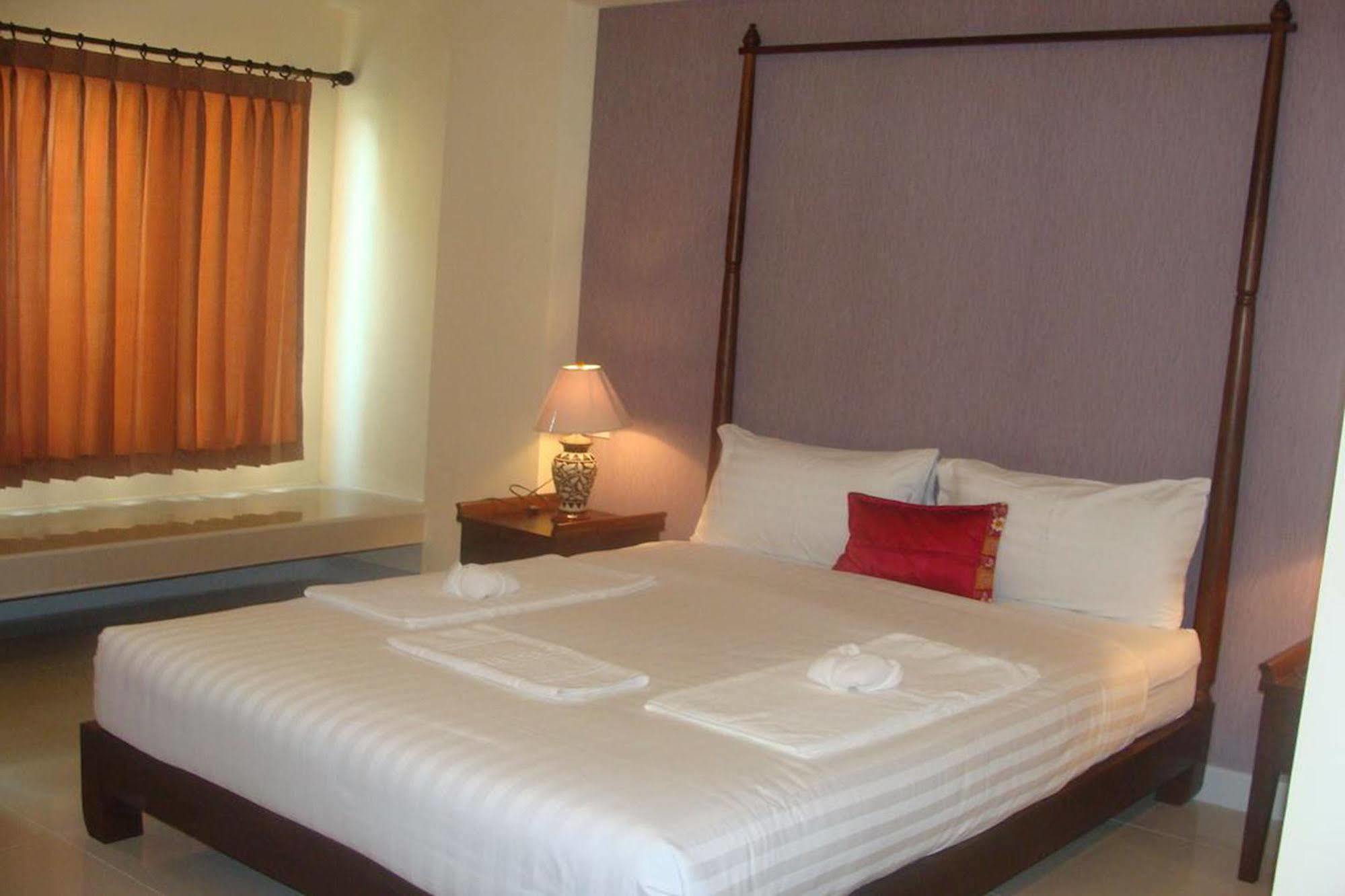 Chivapuri Residence Bangsaen Çonburi Dış mekan fotoğraf