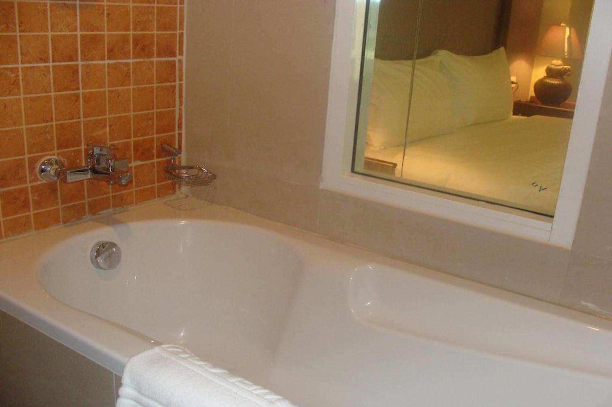 Chivapuri Residence Bangsaen Çonburi Dış mekan fotoğraf